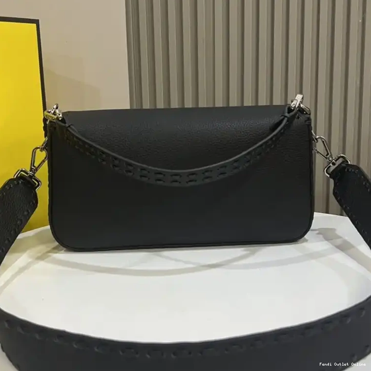 Affordable Bag Romano Fendi Black Baguette Leather Selleria Medium Cuoio In 0628